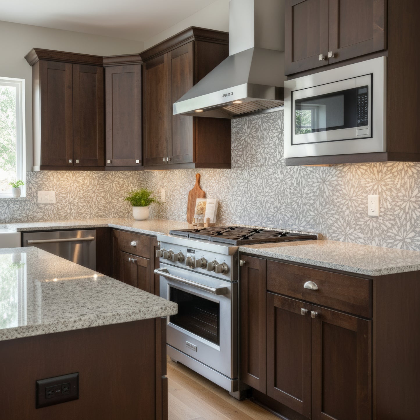 LumiFlora - Glitter Silver - Engraved Marble Tile
