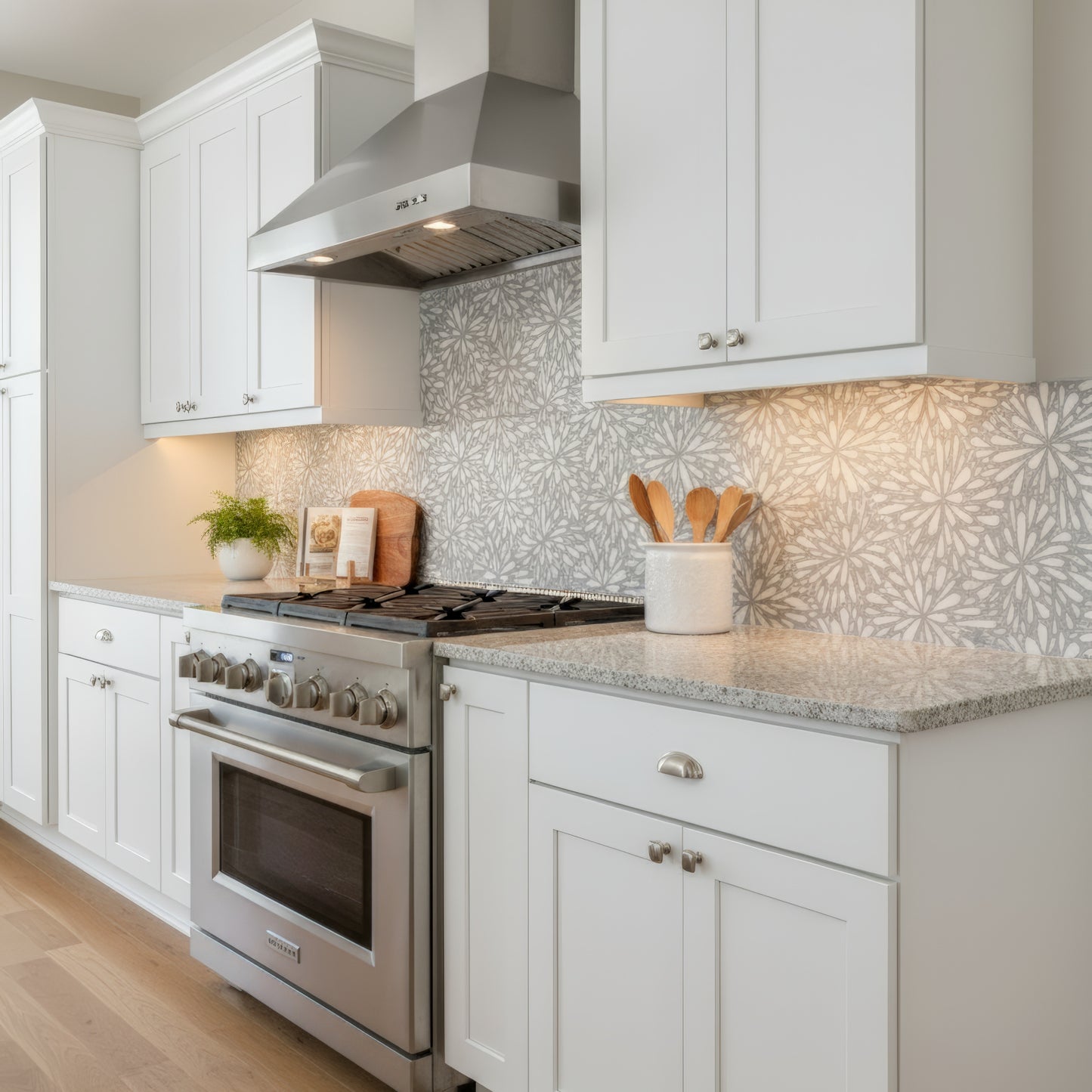 LumiFlora - Glitter Silver - Engraved Marble Tile