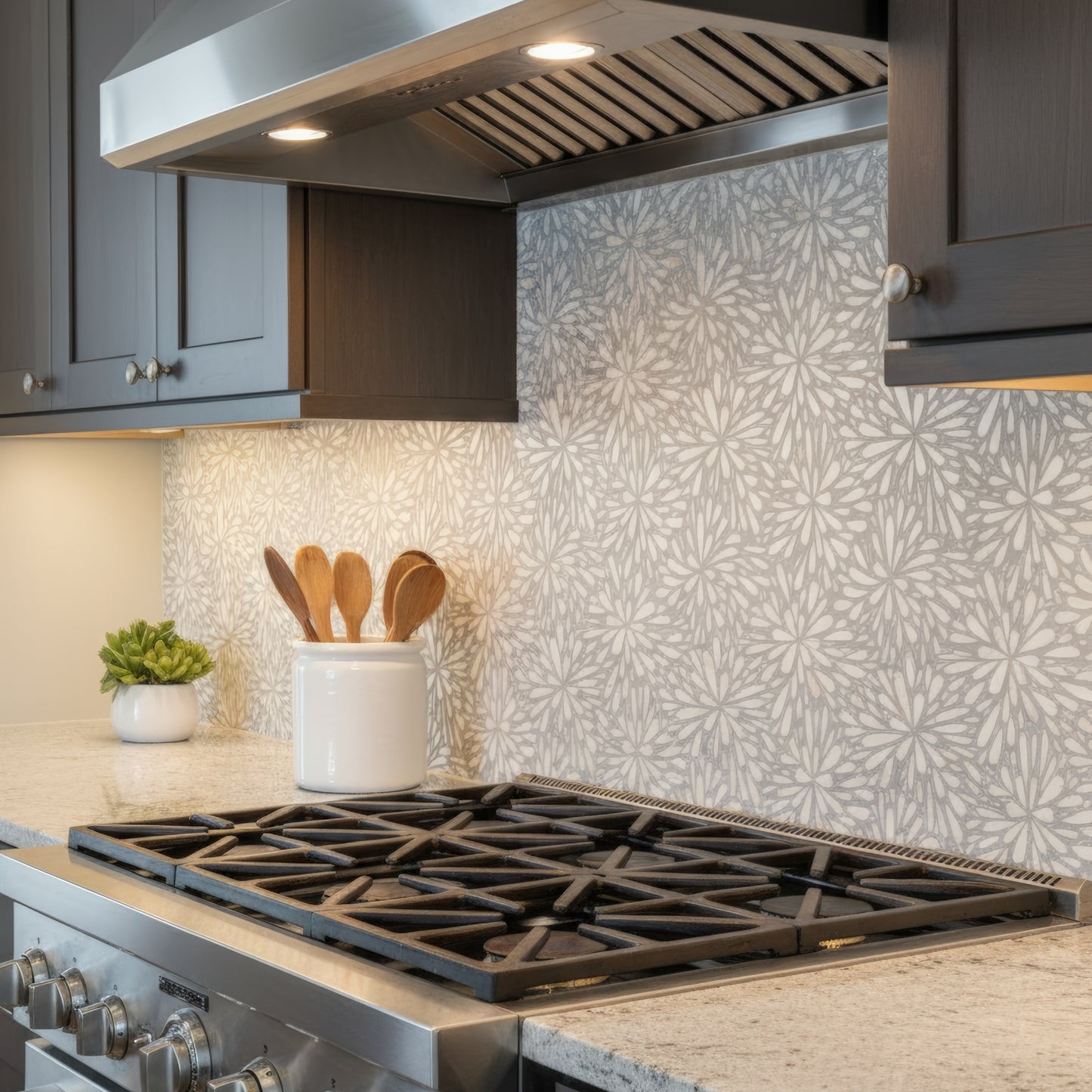 LumiFlora - Glitter Silver - Engraved Marble Tile