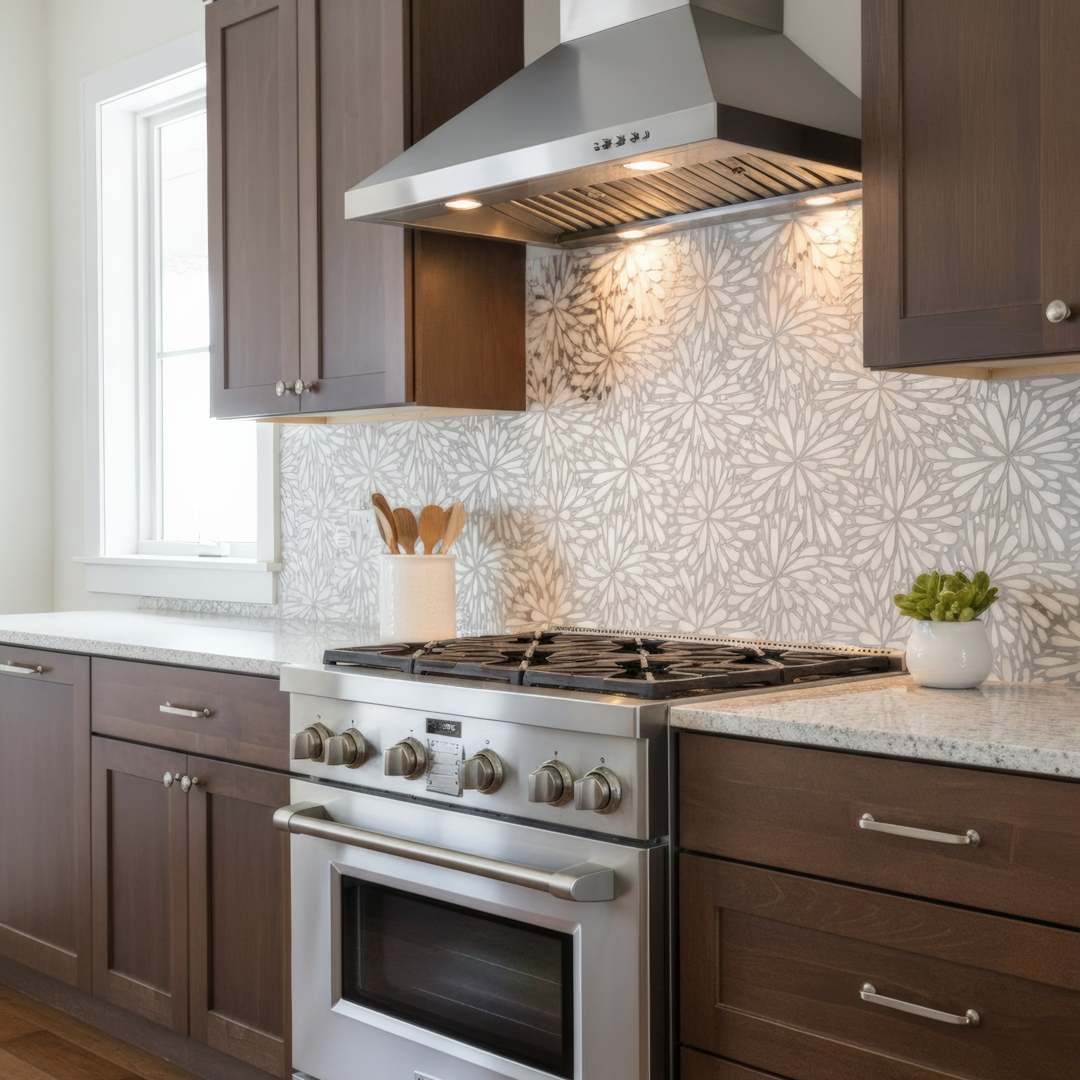 LumiFlora - Silver - Engraved Marble Tile