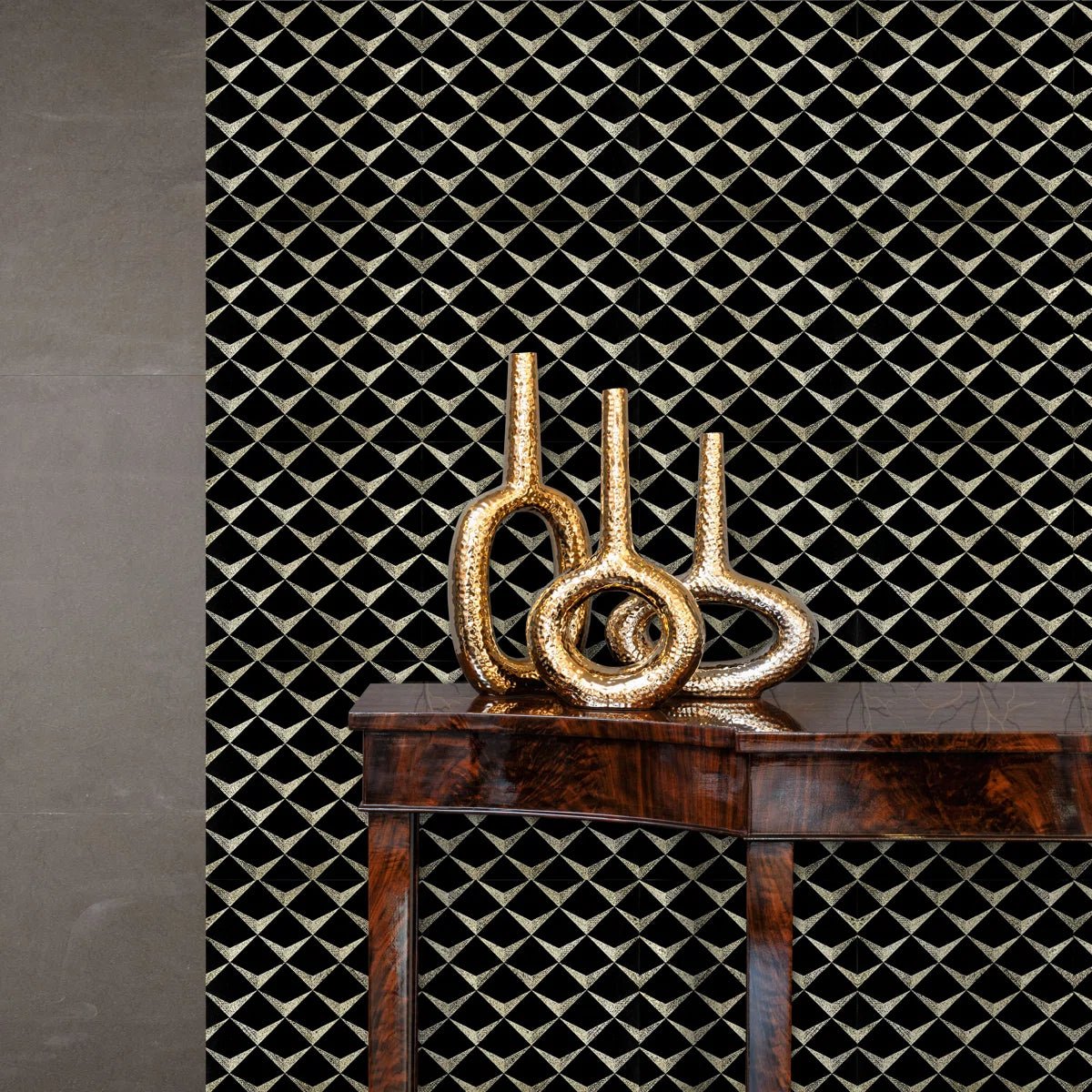 Ars - Silver Engraved Black Marble Tile - MARICERA