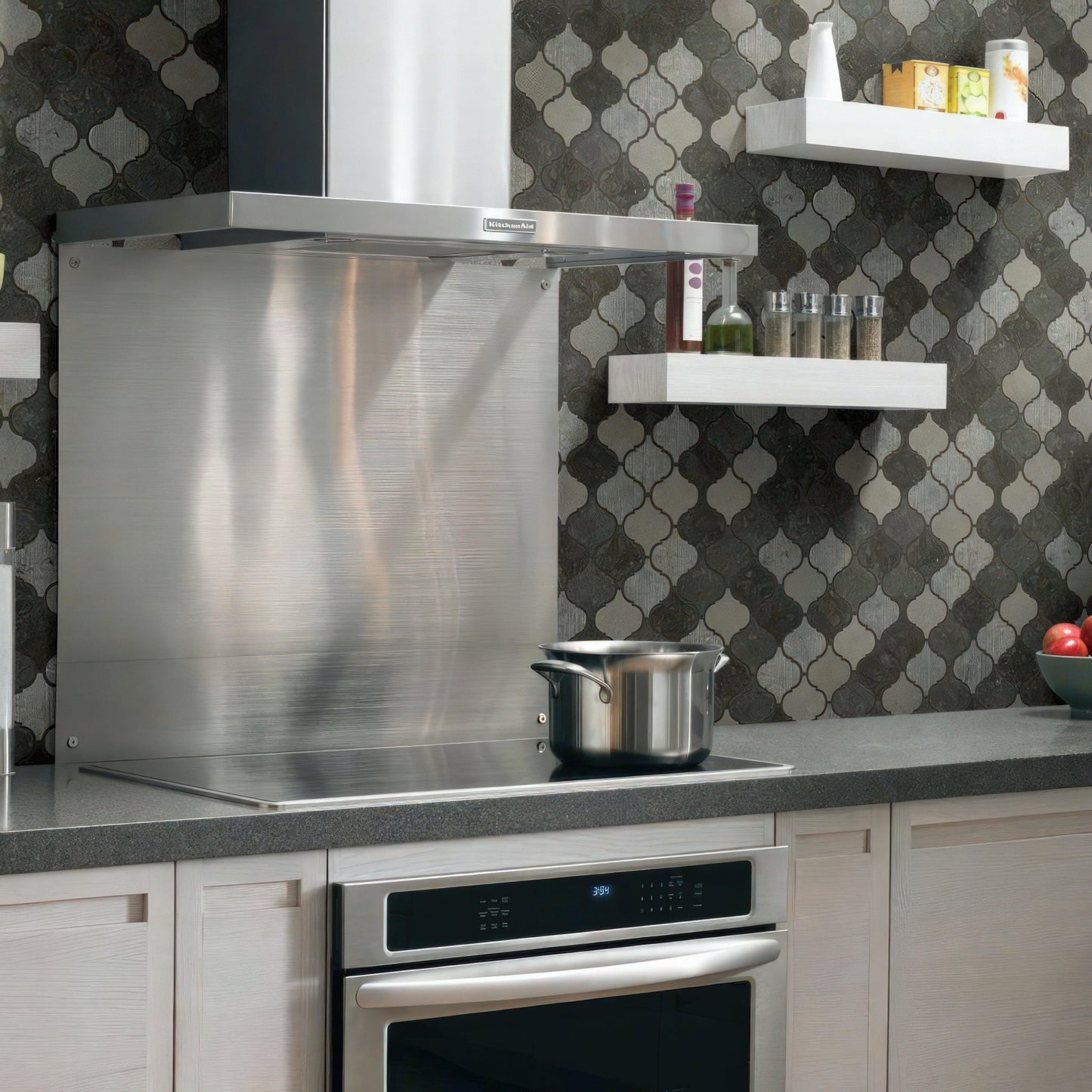 Lantern Milly Gray Limestone Mosaic Tile For Walls & Floors - MARICERA