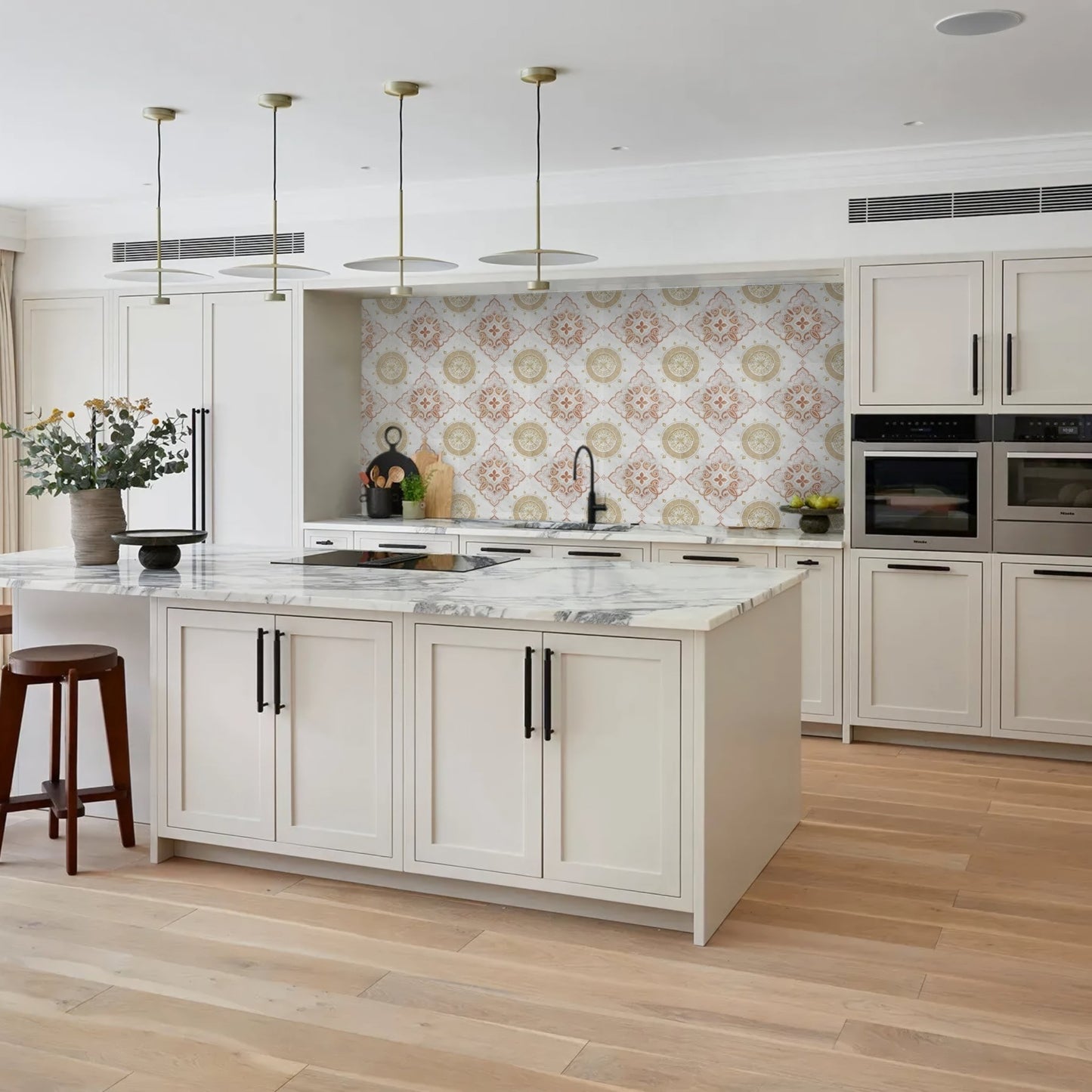 Seraphina | Glacier White Marble | Pattern Engraved - MARICERA